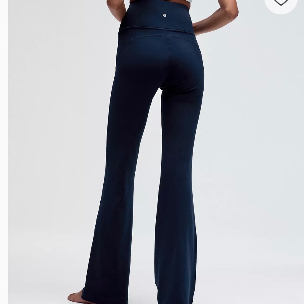 New Lululemon Groove Nulu Super-High-Rise Flared Pants 8, 10 - Picture 2 of 7